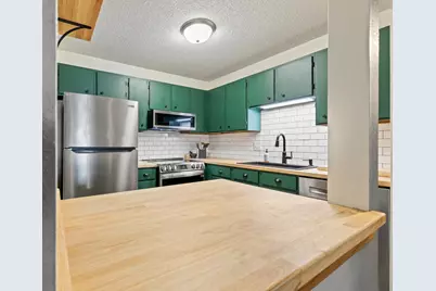 3850 Plymouth Boulevard #223, Plymouth, MN 55446 - Photo 3