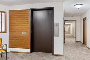 3850 Plymouth Blvd, Plymouth, MN 55446 - Photo 9