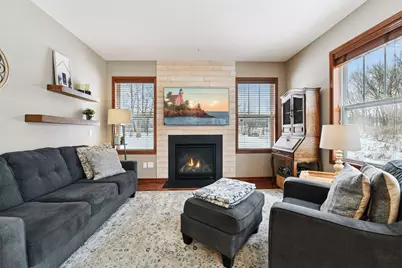 1968 Lincoln Lane, Chanhassen, MN 55317 - Photo 9