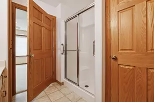 6109 Creekview Ln N, Brooklyn Park, MN 55443 - Photo 17