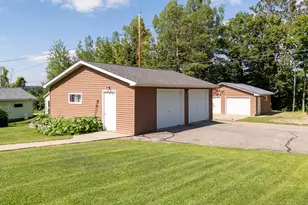 204 Hartley St, Coleraine, MN 55722 - Photo 25