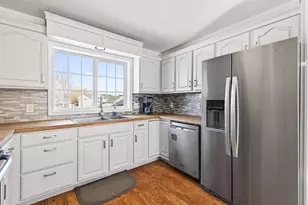 5512 Kalenda Dr NE, Albertville, MN 55301 - Photo 3