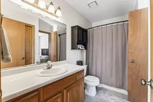 5512 Kalenda Dr NE, Albertville, MN 55301 - Photo 11