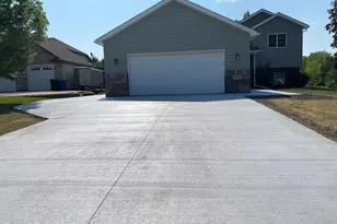 5512 Kalenda Dr NE, Albertville, MN 55301 - Photo 31