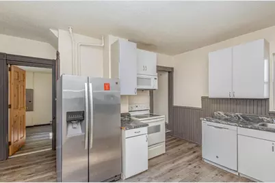 808 9th Avenue E, Menomonie, WI 54751 - Photo 9