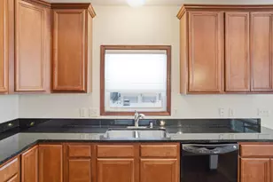 1840 Freedom Ln, Chanhassen, MN 55317 - Photo 5