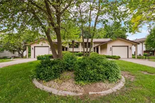 3308 Roosevelt Ct NE, Saint Anthony, MN 55418 - Photo 25