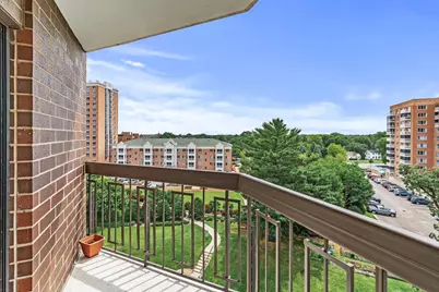 6615 Lake Shore Drive S #900, Richfield, MN 55423 - Photo 7