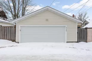 2129 Stanford Ave, Saint Paul, MN 55105 - Photo 41