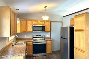 5225 Logan St SE, Rochester, MN 55904 - Photo 9