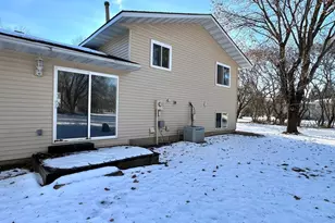 5225 Logan St SE, Rochester, MN 55904 - Photo 5