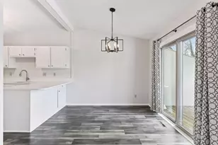 6970 Chaparral Ln, Chanhassen, MN 55317 - Photo 9