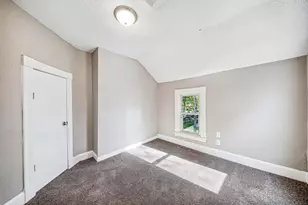 2433 16th Ave S, Minneapolis, MN 55404 - Photo 5