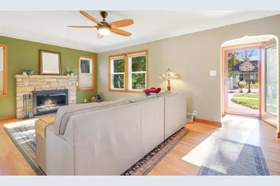 1375 Como Avenue, Saint Paul, MN 55108 - Photo 9