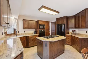 15637 91st Ave N, Maple Grove, MN 55369 - Photo 21