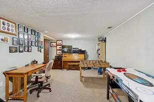 3275 Hill Ridge Dr, Eagan, MN 55121 - Photo 31