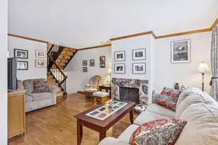 3275 Hill Ridge Dr, Eagan, MN 55121 - Photo 9