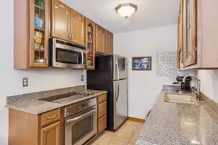 3275 Hill Ridge Dr, Eagan, MN 55121 - Photo 15