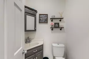 214 8th Ave SE, Rochester, MN 55904 - Photo 15