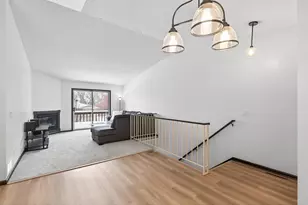 14025 44th Pl N, Plymouth, MN 55446 - Photo 9