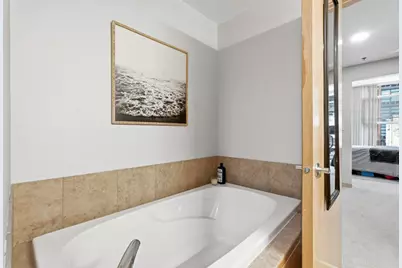 215 10th Avenue S #333, Minneapolis, MN 55415 - Photo 21