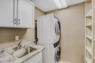 7200 Cahill Rd, Edina, MN 55439 - Photo 25