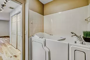 7200 Cahill Rd, Edina, MN 55439 - Photo 23