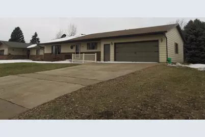 1621 Oakwood Drive, Worthington, MN 56187 - Photo 1