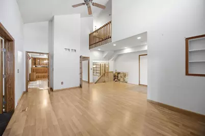 8031 Tierneys Woods Curve, Bloomington, MN 55438 - Photo 13