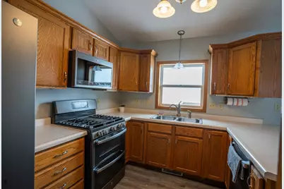 210 8th Avenue NW, Plainview, MN 55964 - Photo 55