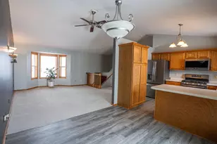 210 8th Ave NW, Plainview, MN 55964 - Photo 51