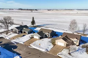 210 8th Ave NW, Plainview, MN 55964 - Photo 39