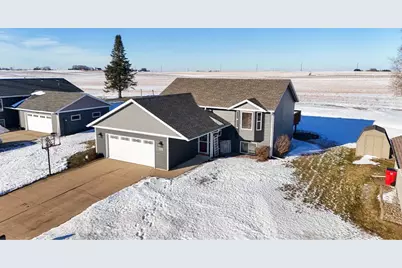 210 8th Avenue NW, Plainview, MN 55964 - Photo 1