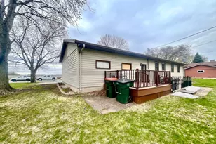 1112 10th St, Gaylord, MN 55334 - Photo 15