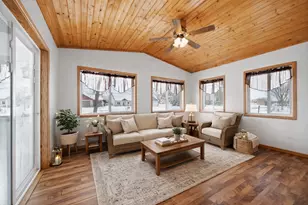 1015 1st St E, Glencoe, MN 55336 - Photo 5