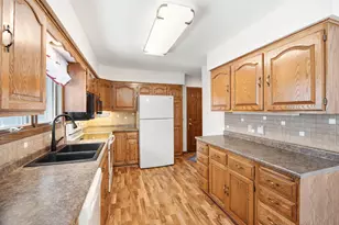 1015 1st St E, Glencoe, MN 55336 - Photo 9