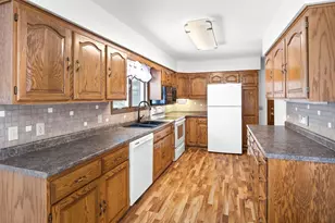 1015 1st St E, Glencoe, MN 55336 - Photo 3