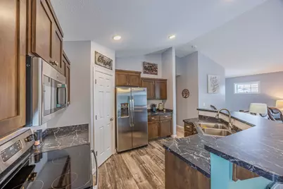 1647 Hidden Trail, Mayer, MN 55360 - Photo 7