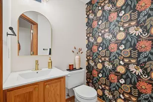 2037 Gresham Ave N, Oakdale, MN 55128 - Photo 17