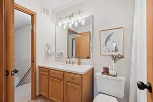 2037 Gresham Ave N, Oakdale, MN 55128 - Photo 21