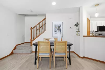 2037 Gresham Avenue N, Oakdale, MN 55128 - Photo 7