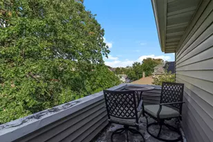 389 Fairview Ave N, Saint Paul, MN 55104 - Photo 25