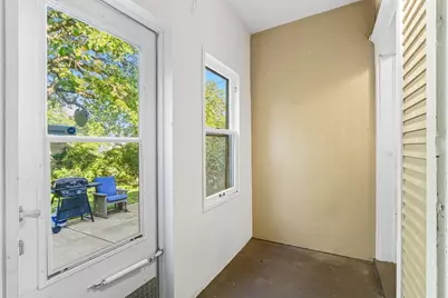 389 Fairview Avenue N, Saint Paul, MN 55104 - Photo 39