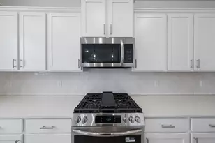 20333 Gadget Cir, Lakeville, MN 55044 - Photo 15