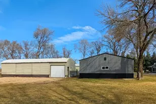 6005 30th Ave SW, Montevideo, MN 56265 - Photo 5