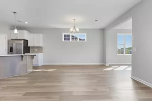 1819 Arrowhead St, Shakopee, MN 55379 - Photo 9