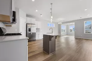 1819 Arrowhead St, Shakopee, MN 55379 - Photo 5