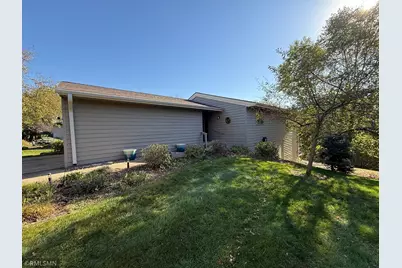 580 Evergreen Drive #21, New Richmond, WI 54017 - Photo 3