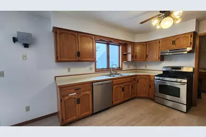 135 Grove Street N, Cannon Falls, MN 55009 - Photo 11