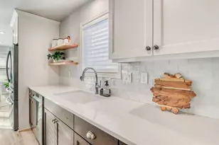 3521 Grandwood Dr N, Fargo, ND 58102 - Photo 13